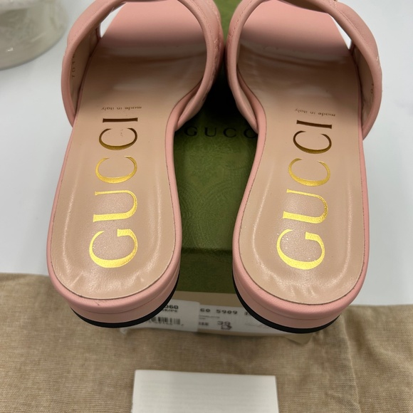 Women’s Gucci GG matelasse blush slide sandals size 39 made in Italy - Picture 8 of 10